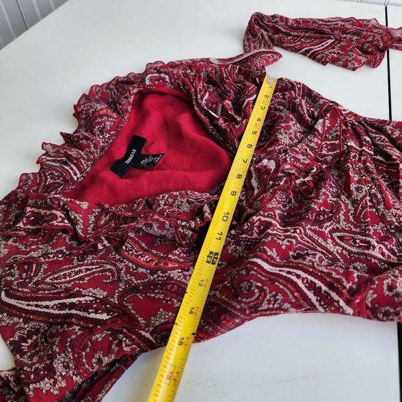 Express Red Paisley 100% silk Ruffle neck Flounch Sleeves Cinch Waist Dress 1/ 2 - Picture 9 of 14